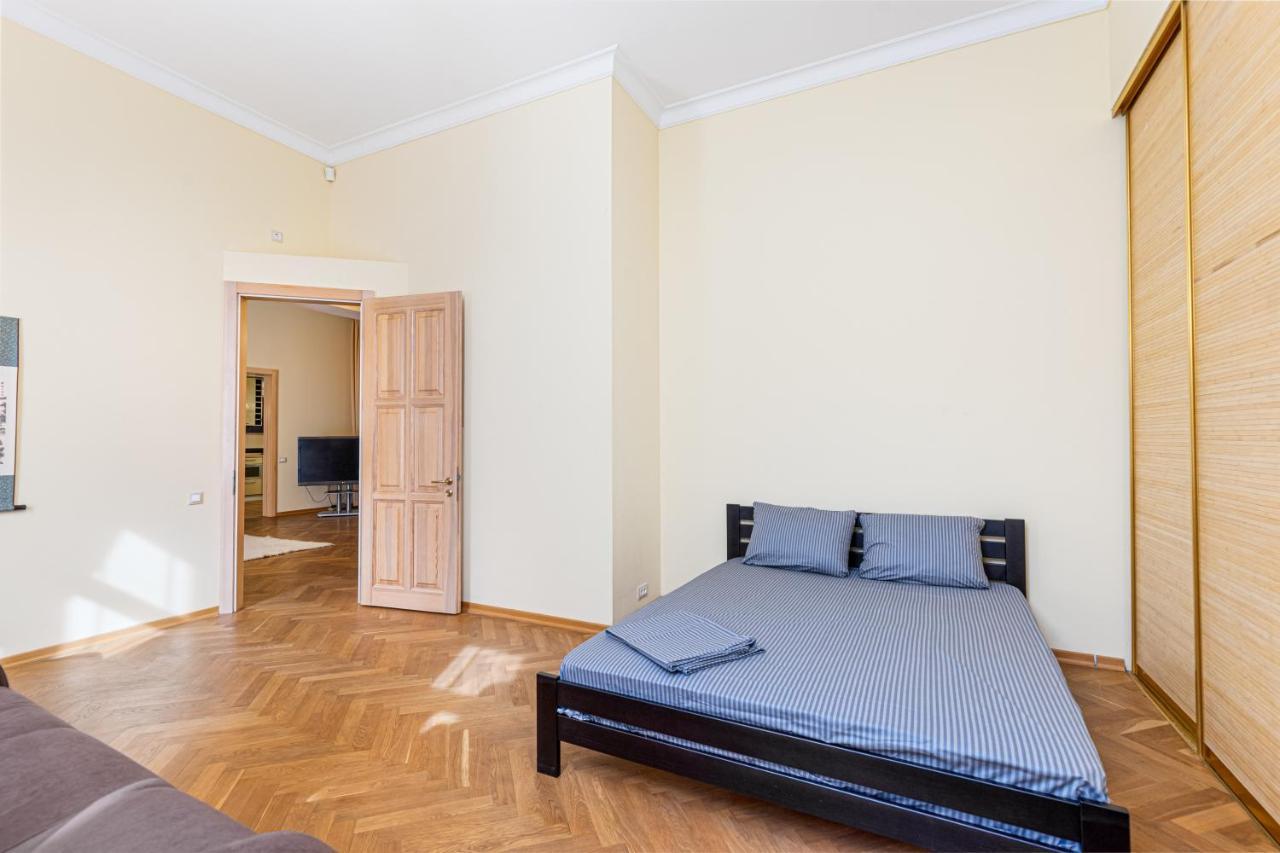 Grecheskaya Street Art Apartment Odesa Exterior foto